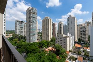 Image 1 - 920782