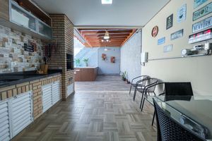 Image 11 - 920785
