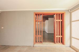 Image 32 - 920801