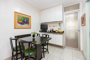 Image 18 - 920811