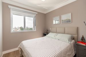 Image 19 - 920832
