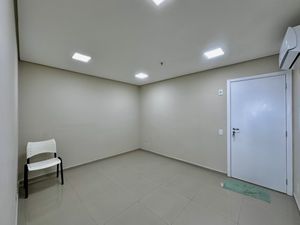 Image 4 - 920842