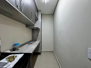 Image 10 - 920842