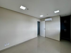 Image 19 - 920842