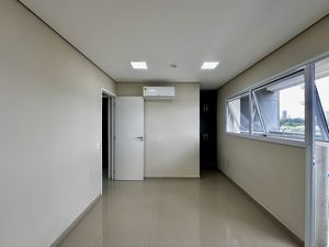 Image 20 - 920842