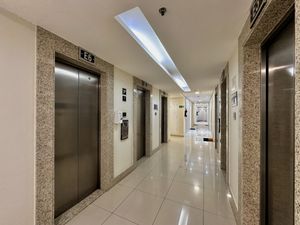 Image 32 - 920842