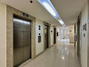 Image 33 - 920842