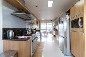 Image 15 - 920844