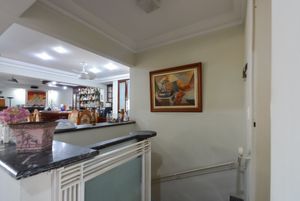 Image 17 - 920883