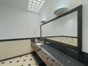 Image 41 - 920905