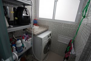 Image 4 - 920921