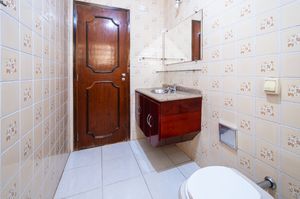 Image 31 - 920924