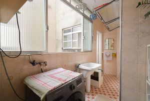 Image 31 - 920926