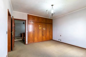 Image 19 - 920956