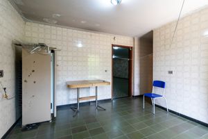 Image 40 - 920956