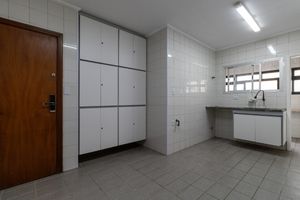Image 29 - 920961