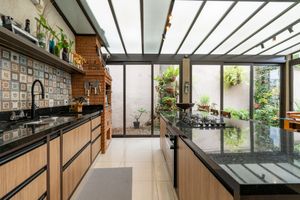 Image 6 - 920967