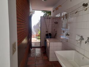 Image 19 - 920969