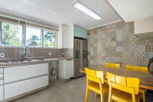 Image 23 - 921009