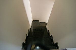 Image 11 - 921014
