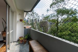 Image 4 - 921023