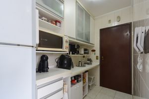 Image 13 - 921035