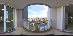 Image 21 - 921053