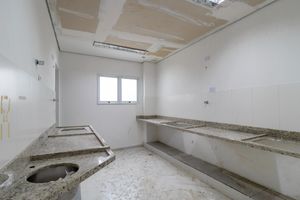 Image 35 - 921066