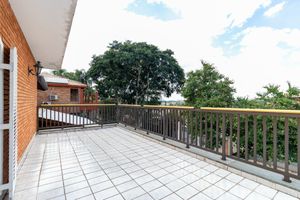 Image 23 - 921072