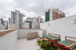 Image 29 - 921074