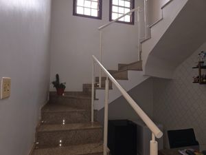 Image 15 - 921082