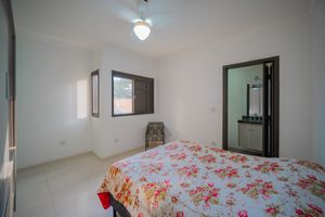 Image 33 - 921087