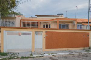 Image 38 - 921087