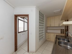 Image 8 - 921088