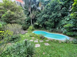 Image 17 - 921092