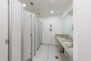 Image 34 - 921093
