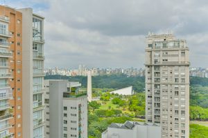 Image 24 - 921097