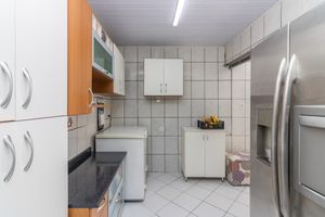 Image 7 - 921100