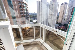 Image 37 - 921103