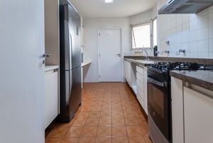 Image 15 - 921113