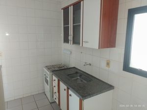 Image 11 - 921115