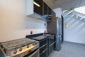 Image 13 - 921128