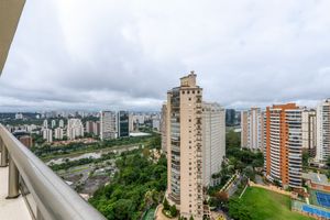 Image 27 - 921128