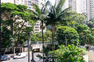 Image 11 - 921129