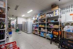 Image 18 - 921134