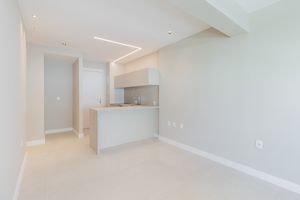 Image 30 - 921135