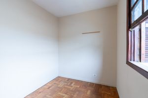 Image 33 - 921152