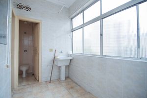 Image 31 - 921156