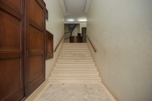 Image 30 - 921156