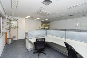 Image 11 - 921164